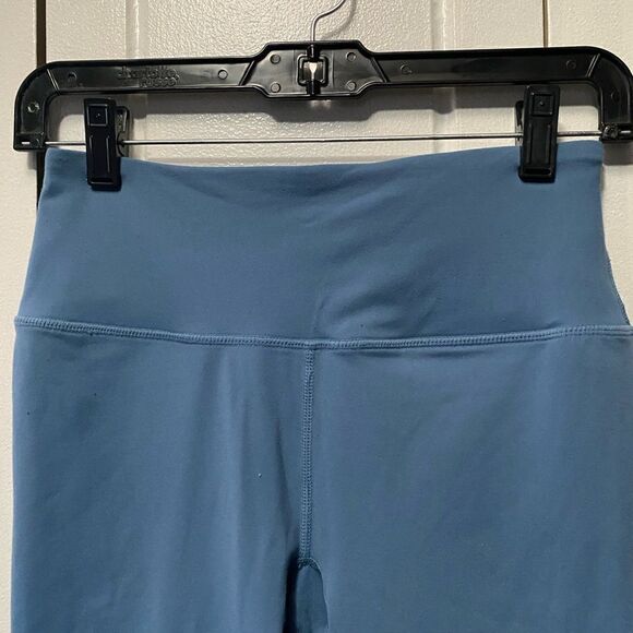 Saski Collection  workout leggings in Periwinkle Blue Small - Picture 2 of 6